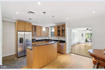 4421 Volta Place NW, Washington, DC 20007 - Photo 6