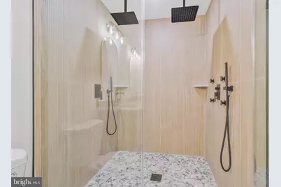 423 Lamont Street NW #1, Washington, DC 20010 - Photo 14