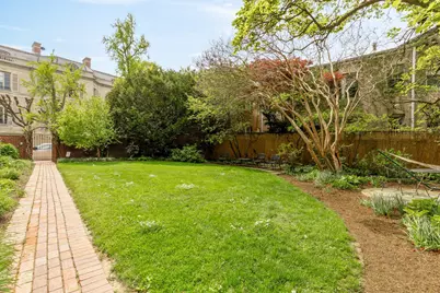 1661 Crescent Place NW #102W, Washington, DC 20009 - Photo 2