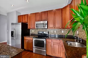 5210 F SE, Washington, DC 20019 - Photo 4