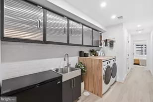 1227 E St SE, Washington, DC 20003 - Photo 40
