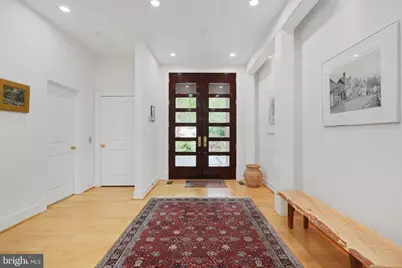 2807 Chesterfield Place NW, Washington, DC 20008 - Photo 4