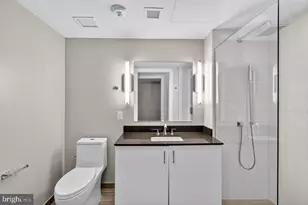 88 V St SW, Washington, DC 20024 - Photo 28