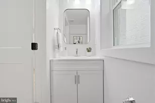 3731 9th St NW, Washington, DC 20010 - Photo 8