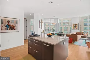 1177 22nd Street NW, Washington, DC 20037 - Photo 8