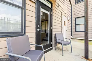 245 15th St SE, Washington, DC 20003 - Photo 18