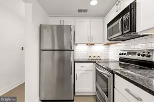 1727 R St NW, Washington, DC 20009 - Photo 14