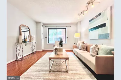 2111 Wisconsin Avenue NW #110, Washington, DC 20007 - Photo 2