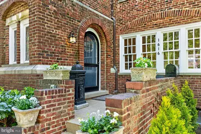 1616 44th Street NW, Washington, DC 20007 - Photo 2