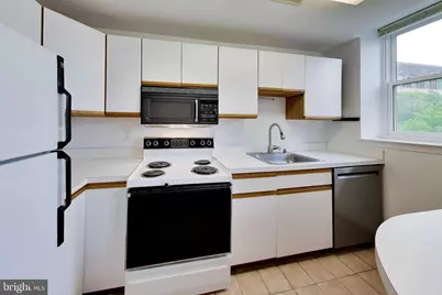 1920 S Street NW #403, Washington, DC 20009 - Photo 6