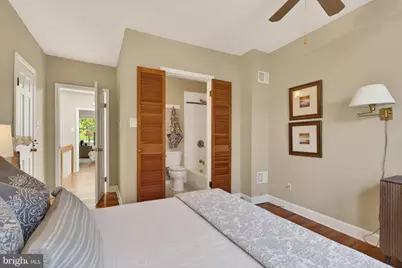 110 6th Street SE, Washington, DC 20003 - Photo 30