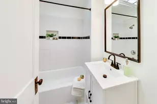 736 Girard St NW, Washington, DC 20001 - Photo 16