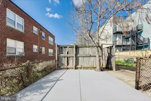 736 Girard St NW, Washington, DC 20001 - Photo 32