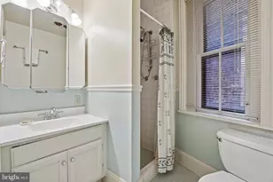 17 Logan Cir NW, Washington, DC 20005 - Photo 44