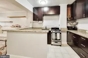 1 Scott Cir NW, Washington, DC 20036 - Photo 8