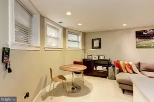 1630 19th NW, Washington, DC 20009 - Photo 6