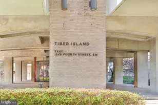 1245 4th St SW, Washington, DC 20024 - Photo 2