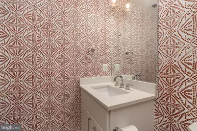 811 Upshur Street NW #10, Washington, DC 20011 - Photo 24