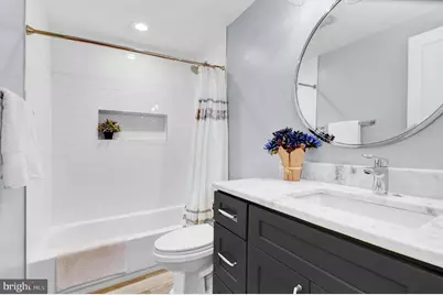 1915 2nd Street NW, Washington, DC 20001 - Photo 52
