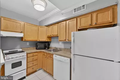 1117 G Street SE, Washington, DC 20003 - Photo 40