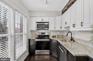 1117 G St SE, Washington, DC 20003 - Photo 14