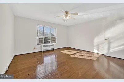 1010 G Street NE #305, Washington, DC 20002 - Photo 4