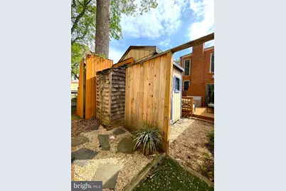 903 12th Street SE, Washington, DC 20003 - Photo 18