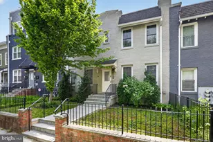 1109 Holbrook Terrace NE, Washington, DC 20002 - Photo 4