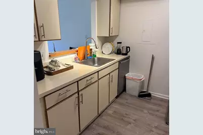 2111 Wisconsin Avenue NW #508, Washington, DC 20007 - Photo 8