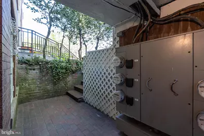 1944 Calvert Street NW, Washington, DC 20009 - Photo 48