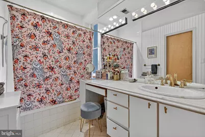 1944 Calvert Street NW, Washington, DC 20009 - Photo 24