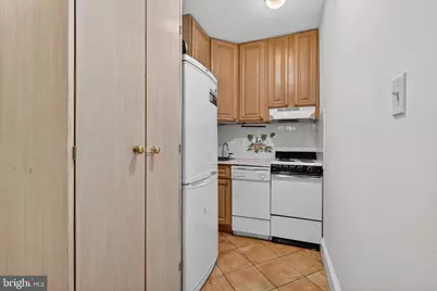 1944 Calvert Street NW, Washington, DC 20009 - Photo 60