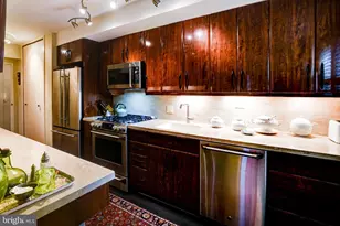 4201 Cathedral Ave NW, Washington, DC 20016 - Photo 22