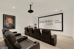 329 8th St NE, Washington, DC 20002 - Photo 44