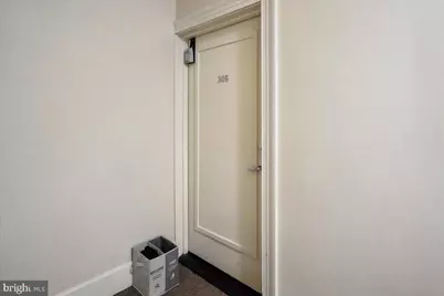 1121 24th Street NW #309, Washington, DC 20037 - Photo 16