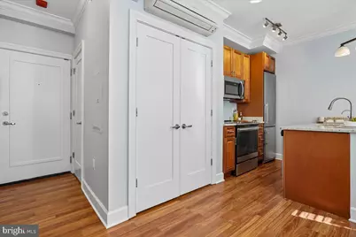 1121 24th Street NW #309, Washington, DC 20037 - Photo 6