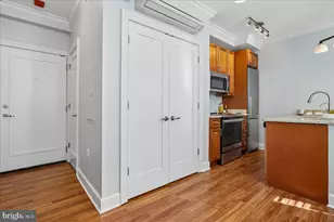 1121 24th St NW, Washington, DC 20037 - Photo 6