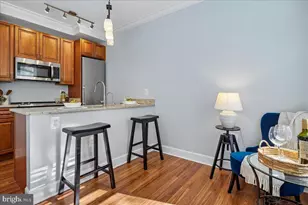 1121 24th St NW, Washington, DC 20037 - Photo 12