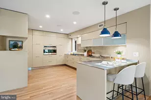 2319 Bancroft Pl NW, Washington, DC 20008 - Photo 6