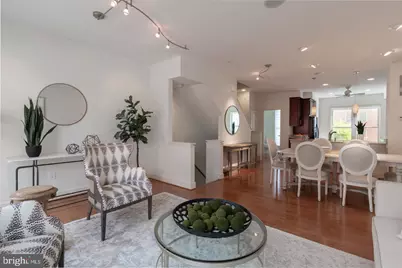 330 L Street SE, Washington, DC 20003 - Photo 6