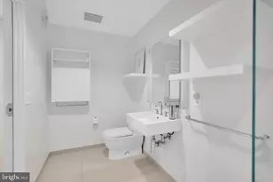 925 H St NW, Washington, DC 20001 - Photo 14