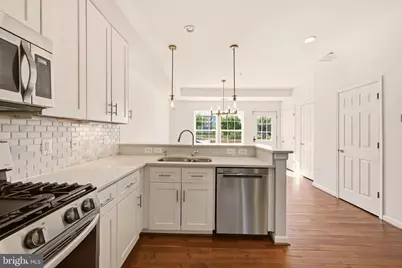 218 20th Street NE #3, Washington, DC 20002 - Photo 8