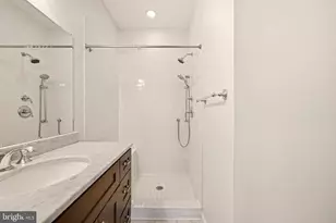 218 20th St NE, Washington, DC 20002 - Photo 16