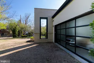 3017 Gates Rd NW, Washington, DC 20008 - Photo 4