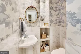 1302 R St NW, Washington, DC 20009 - Photo 20