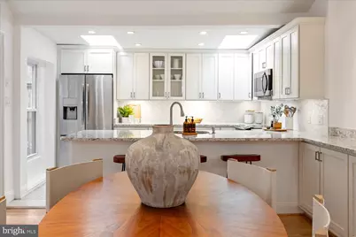 203 9th Street SE, Washington, DC 20003 - Photo 8