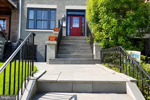 1202 Fairmont St NW, Washington, DC 20009 - Photo 2