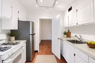 240 M St SW, Washington, DC 20024 - Photo 8