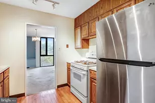 240 M St SW, Washington, DC 20024 - Photo 10