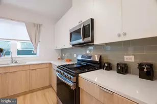 317 Riggs Pk Pl NE, Washington, DC 20011 - Photo 6